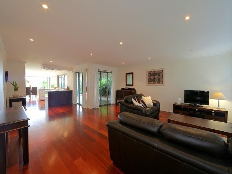 11 Palm Street, Innes Park QLD 4670
