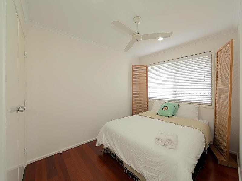 11 Palm Street, Innes Park QLD 4670