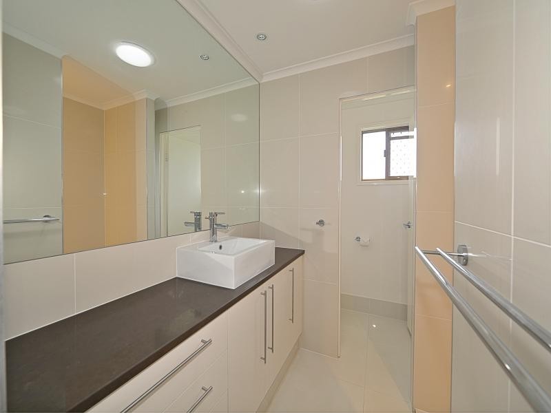 11 Palm Street, Innes Park QLD 4670