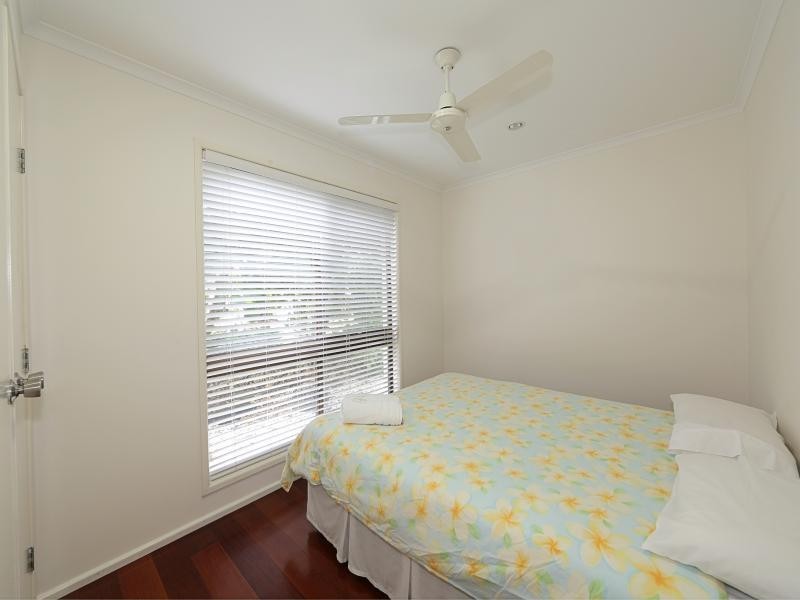 11 Palm Street, Innes Park QLD 4670