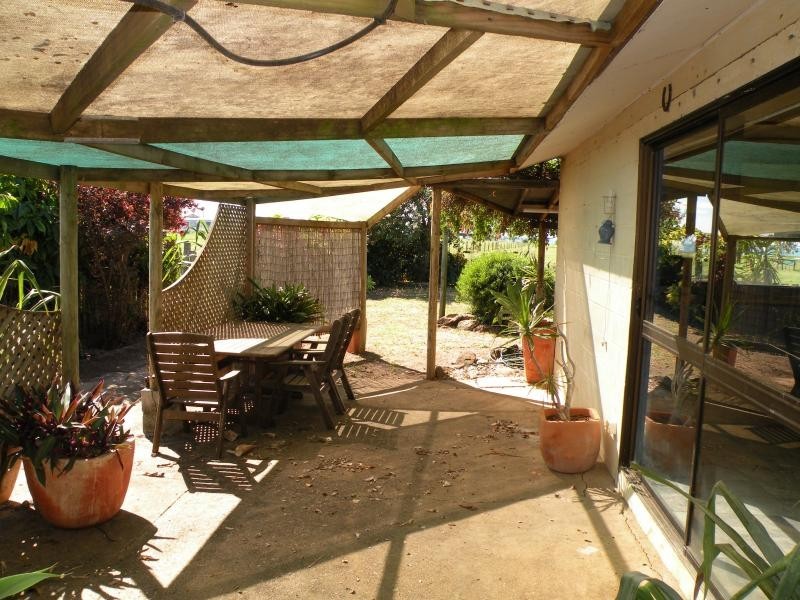 188 Shelley St, Burnett Heads QLD 4670