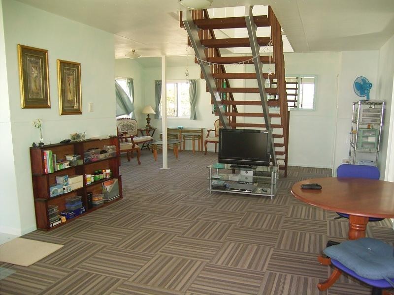 6 Martins Ct, Qunaba QLD 4670