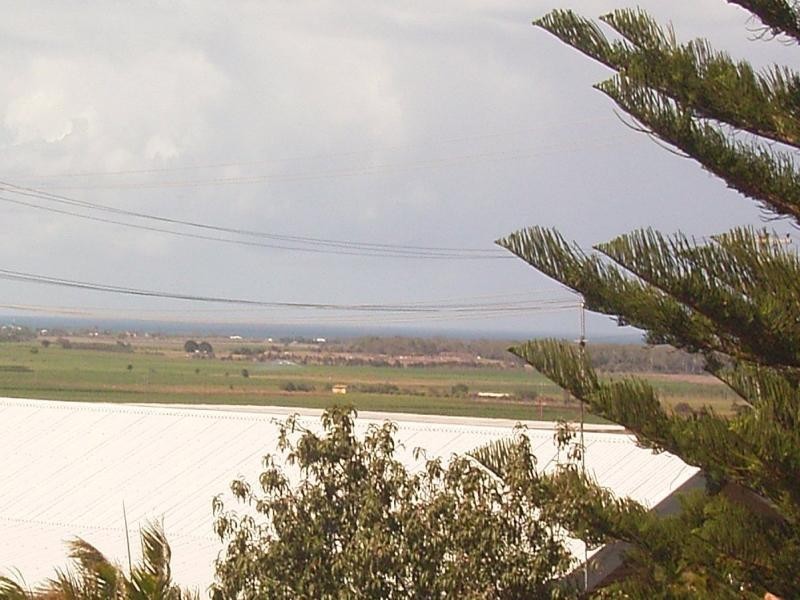 6 Martins Ct, Qunaba QLD 4670