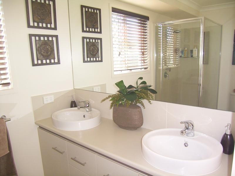 27 Garsons Dr, Bargara QLD 4670