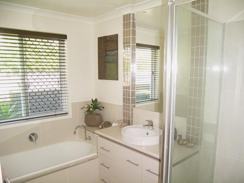 27 Garsons Dr, Bargara QLD 4670