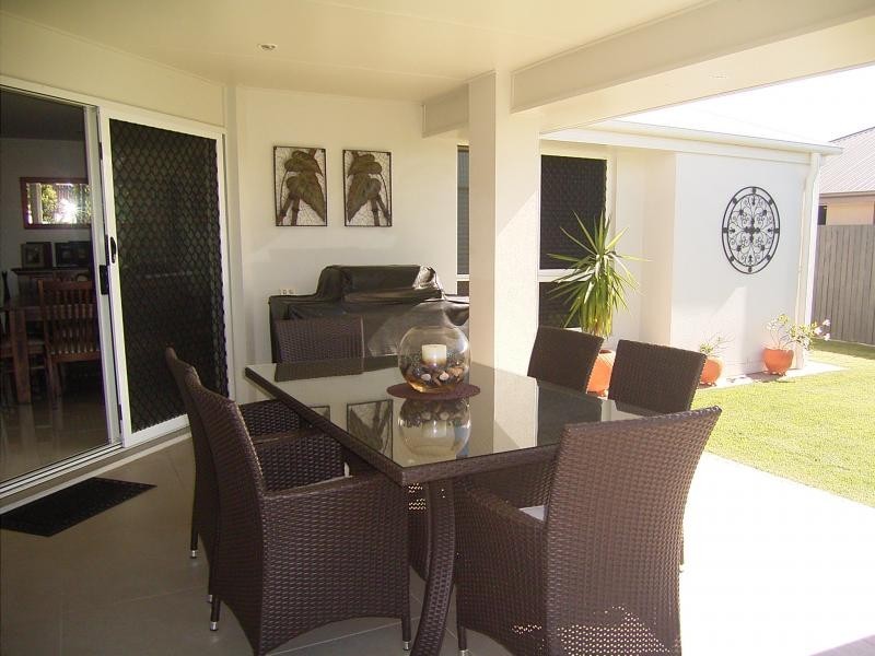 27 Garsons Dr, Bargara QLD 4670