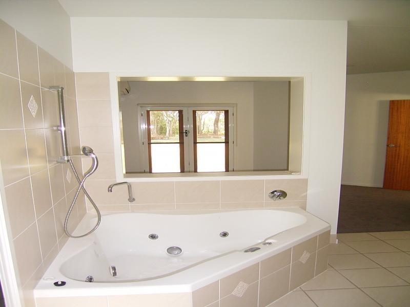 77 Fairway Dr, Bargara QLD 4670