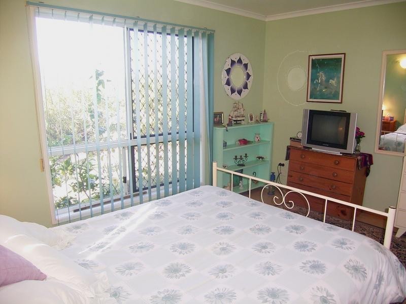 24 Logan Rd, Innes Park QLD 4670