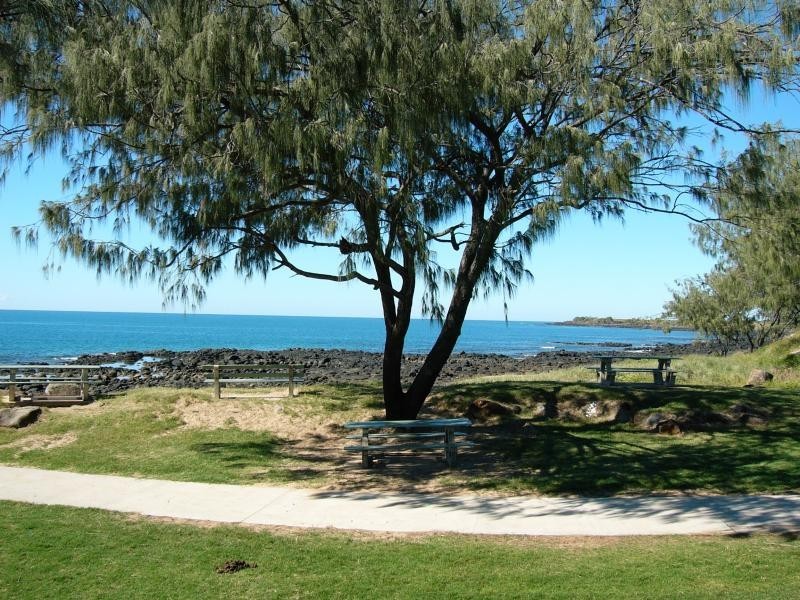 Crn RowlandsRd and Powers St, Burnett Heads QLD 4670