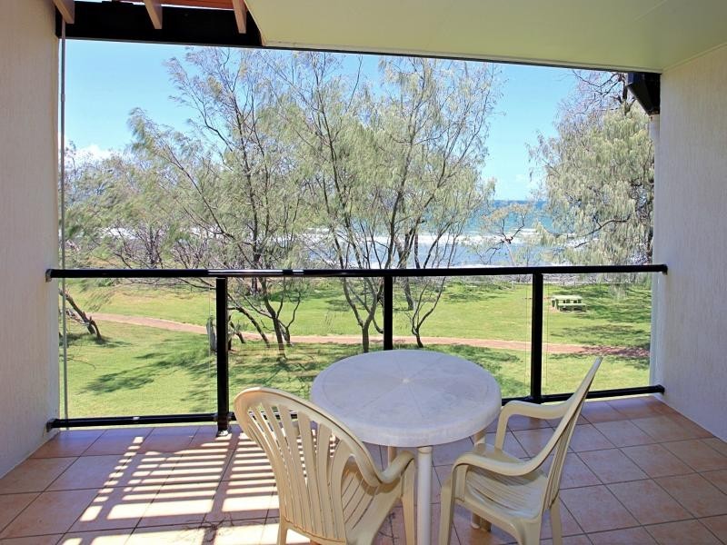 38/1 Pebble Beach Dr, Coral Cove QLD 4670