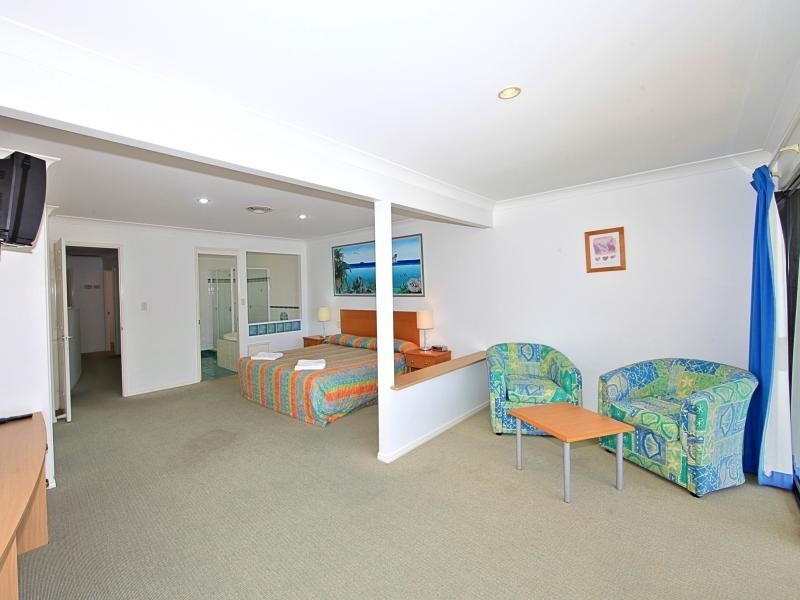 38/1 Pebble Beach Dr, Coral Cove QLD 4670