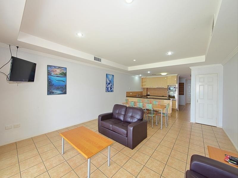 37/1 Pebble Beach Dr, Coral Cove QLD 4670