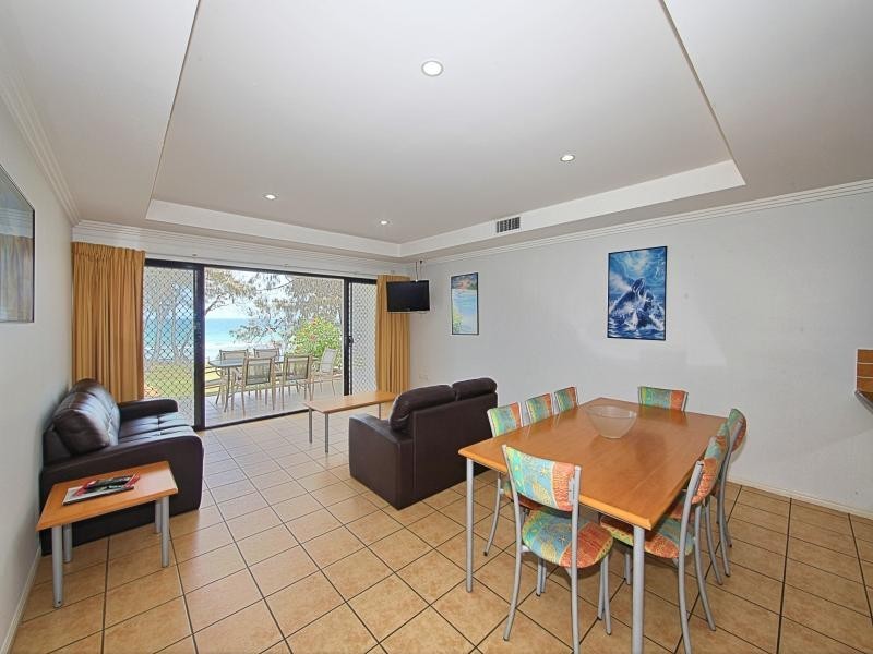 37/1 Pebble Beach Dr, Coral Cove QLD 4670