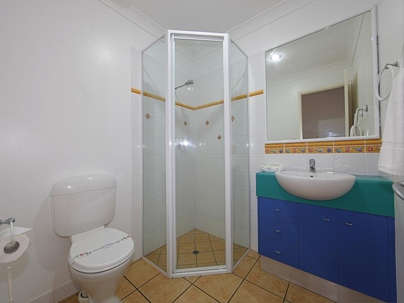 37/1 Pebble Beach Dr, Coral Cove QLD 4670