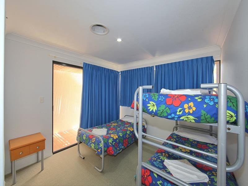 37/1 Pebble Beach Dr, Coral Cove QLD 4670