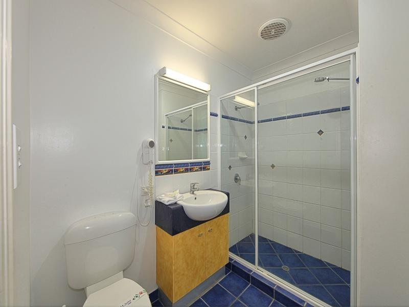 37/1 Pebble Beach Dr, Coral Cove QLD 4670