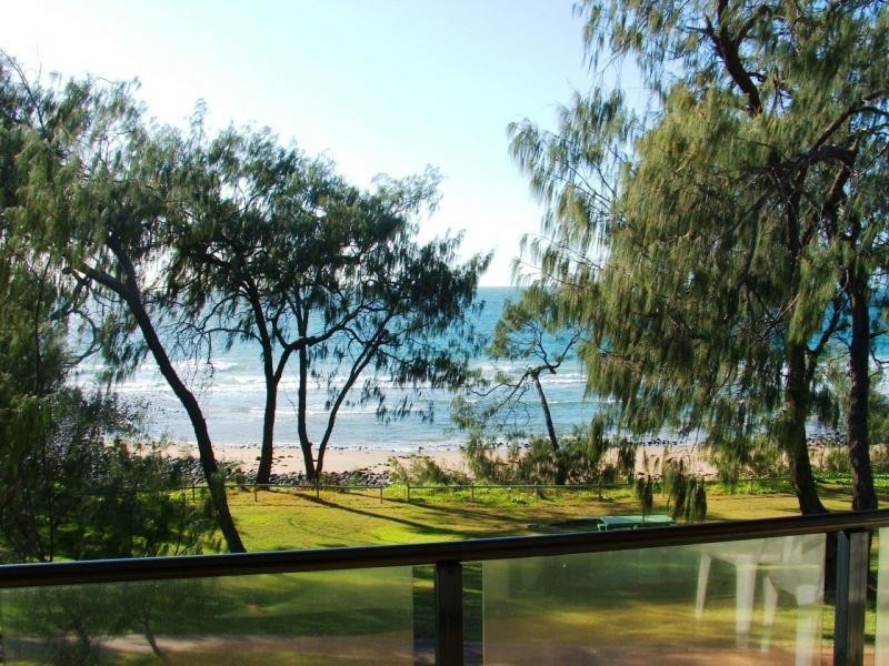 37/1 Pebble Beach Dr, Coral Cove QLD 4670