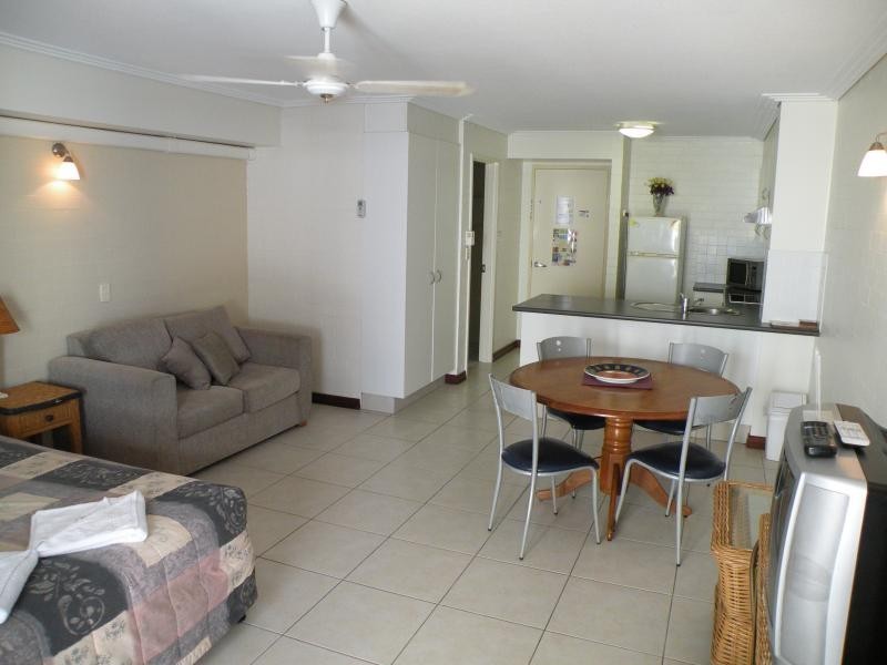 10a and 10b/104 Miller St, Bargara QLD 4670
