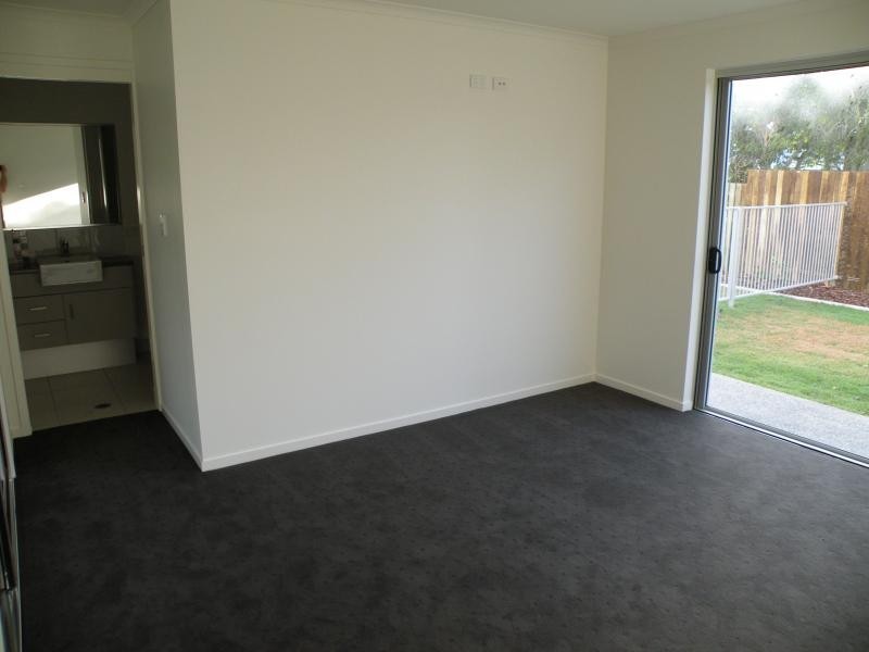 1, 5, 7 and 8/6-8 McDougall St, Bargara QLD 4670