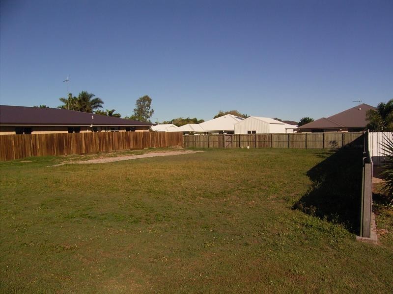 13 Andy Kemp Place, Bargara QLD 4670