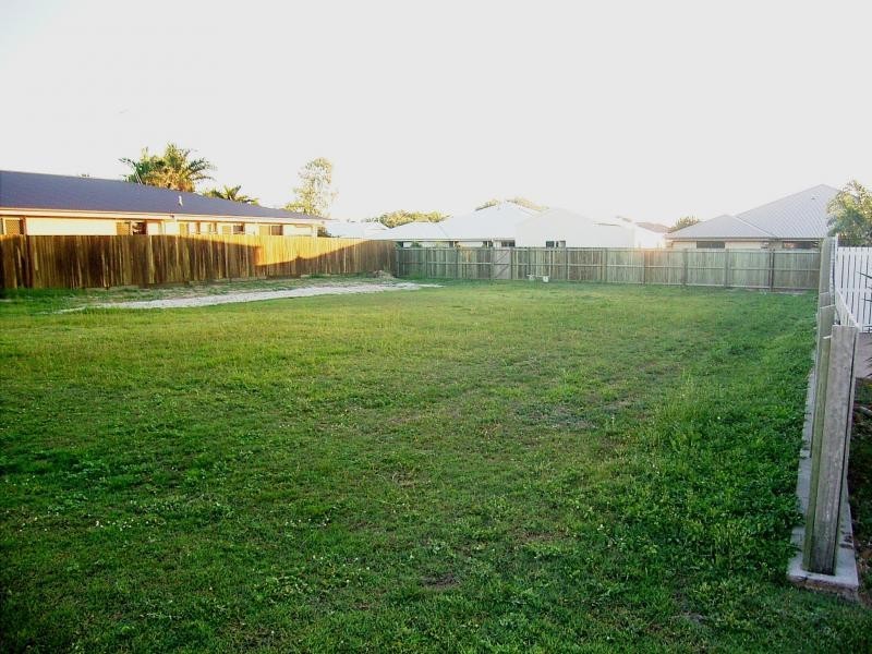 13 Andy Kemp Place, Bargara QLD 4670