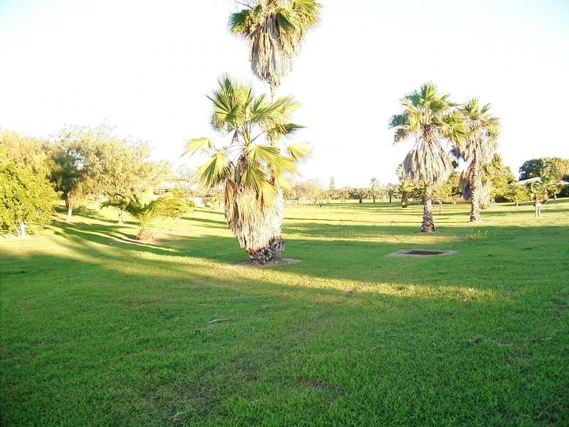 32 Moore St, Elliott Heads QLD 4670