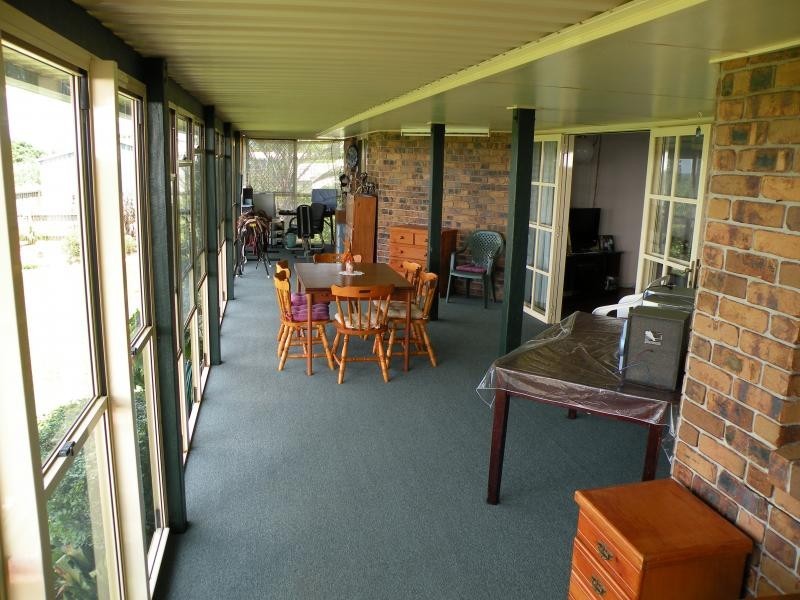 10 Grotherr St, Qunaba QLD 4670
