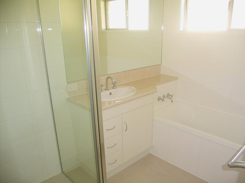 12 Fairway Drive, Bargara QLD 4670