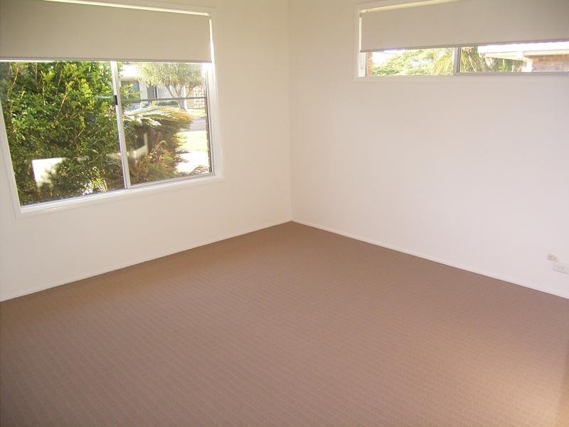 12 Fairway Drive, Bargara QLD 4670