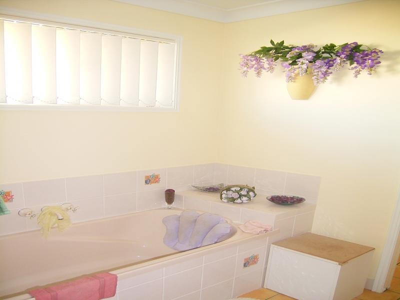 7 Shoreline Cres, Bargara QLD 4670