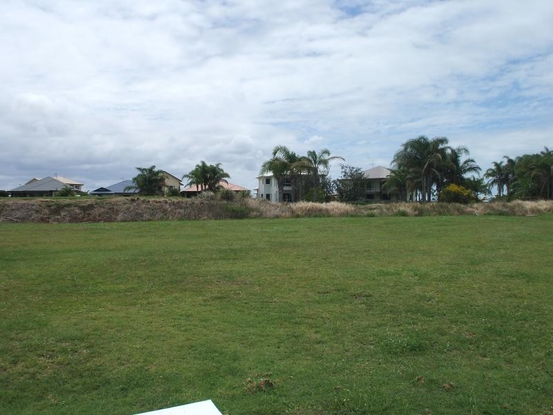 10 Blake Close, Coral Cove QLD 4670