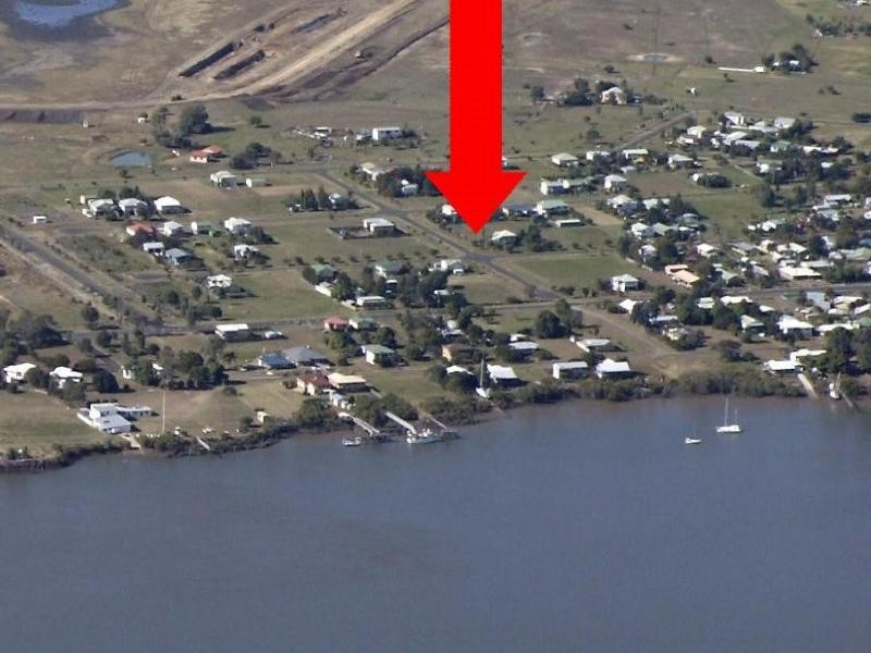 16 Duffy St, Burnett Heads QLD 4670