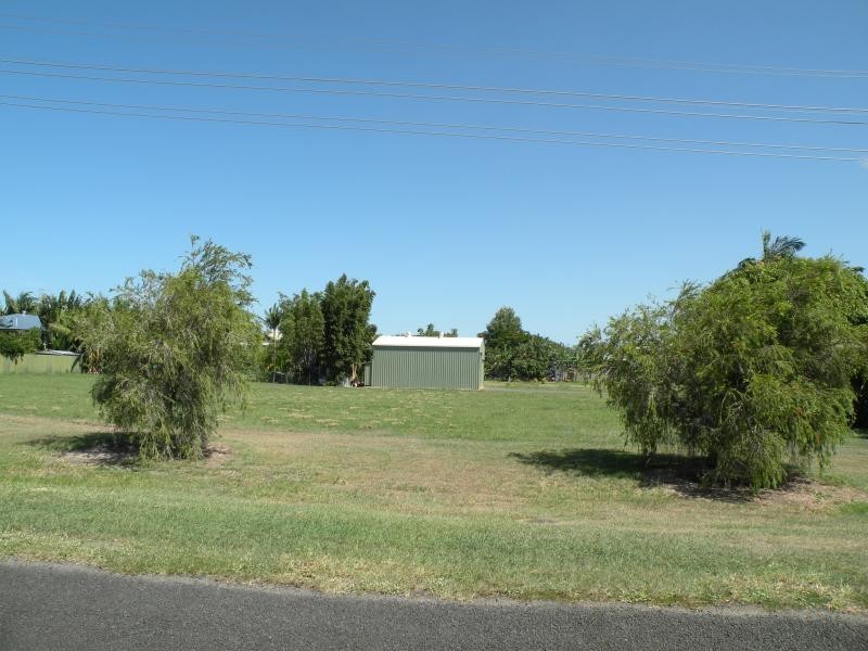 16 Duffy St, Burnett Heads QLD 4670