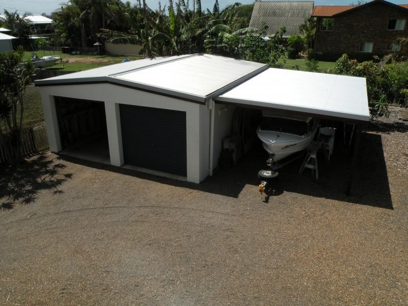 33 Dante St, Burnett Heads QLD 4670