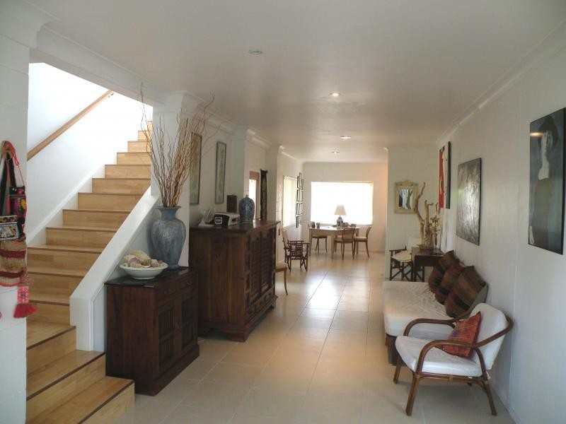 33 Dante St, Burnett Heads QLD 4670