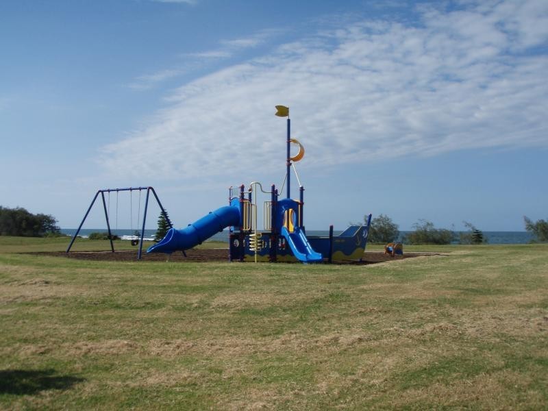 3 Sea Esplanade, Burnett Heads QLD 4670