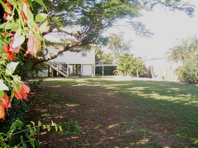 27 Holland Street, Bargara QLD 4670