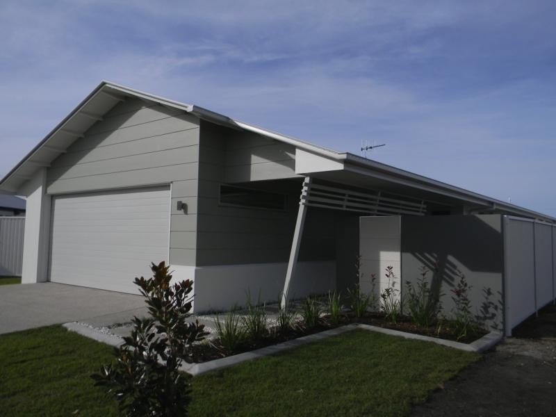 15 Trinity Close, Bargara QLD 4670