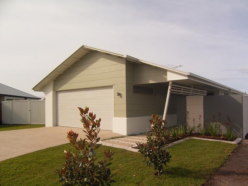 15 Trinity Close, Bargara QLD 4670