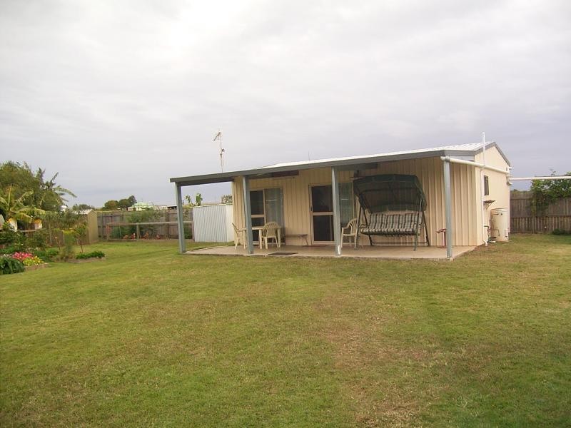20 Neptune Street, Burnett Heads QLD 4670