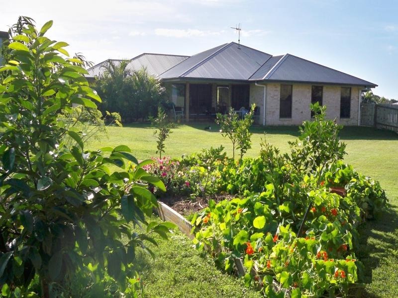 20 Neptune Street, Burnett Heads QLD 4670
