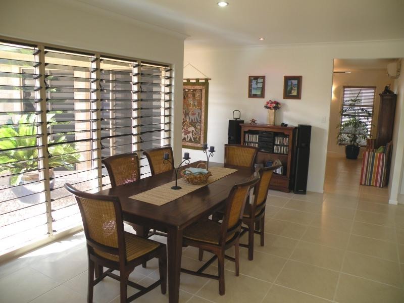 6 Baker Finch Dr, Bargara QLD 4670