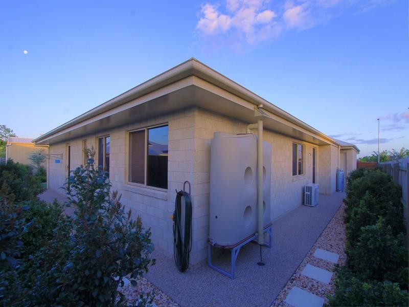 6 Baker Finch Dr, Bargara QLD 4670