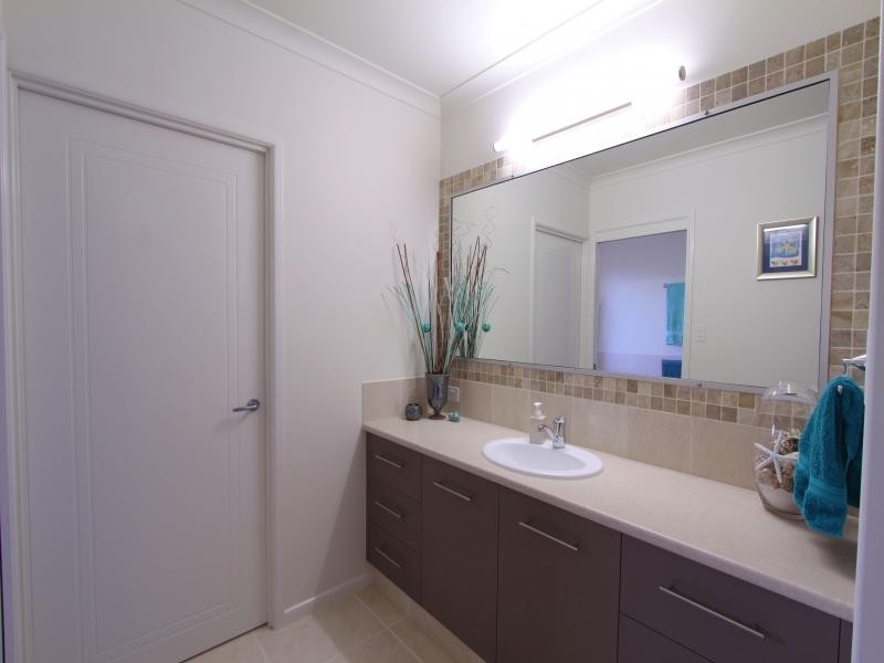 6 Baker Finch Dr, Bargara QLD 4670