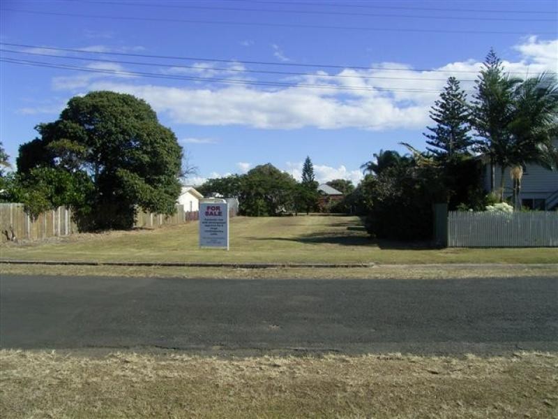 13 Holland St, Bargara QLD 4670