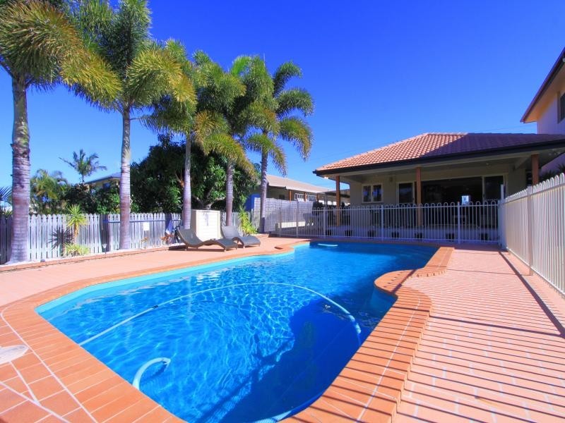 100 Davidson St, Bargara QLD 4670