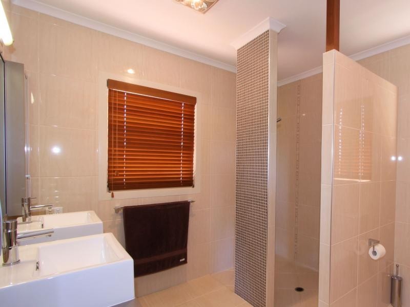 100 Davidson St, Bargara QLD 4670