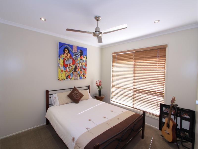 100 Davidson St, Bargara QLD 4670