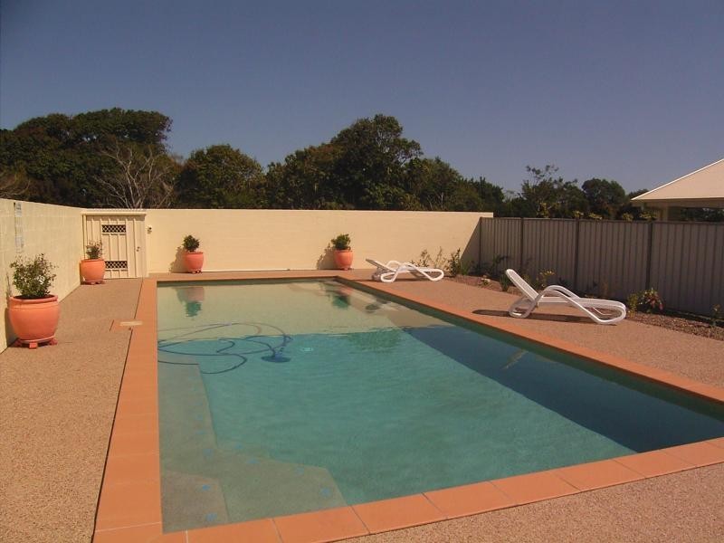 12/179A Bargara Road, Kalkie QLD 4670