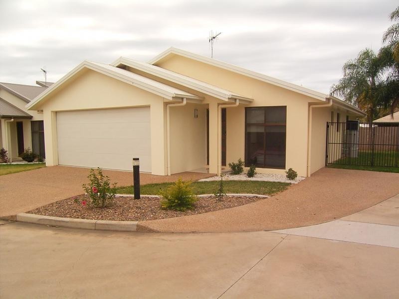 3/179A Bargara Road, Kalkie QLD 4670